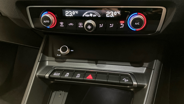 Audi Q3 35 TDI Black Edition 5dr S Tronic Diesel Estate